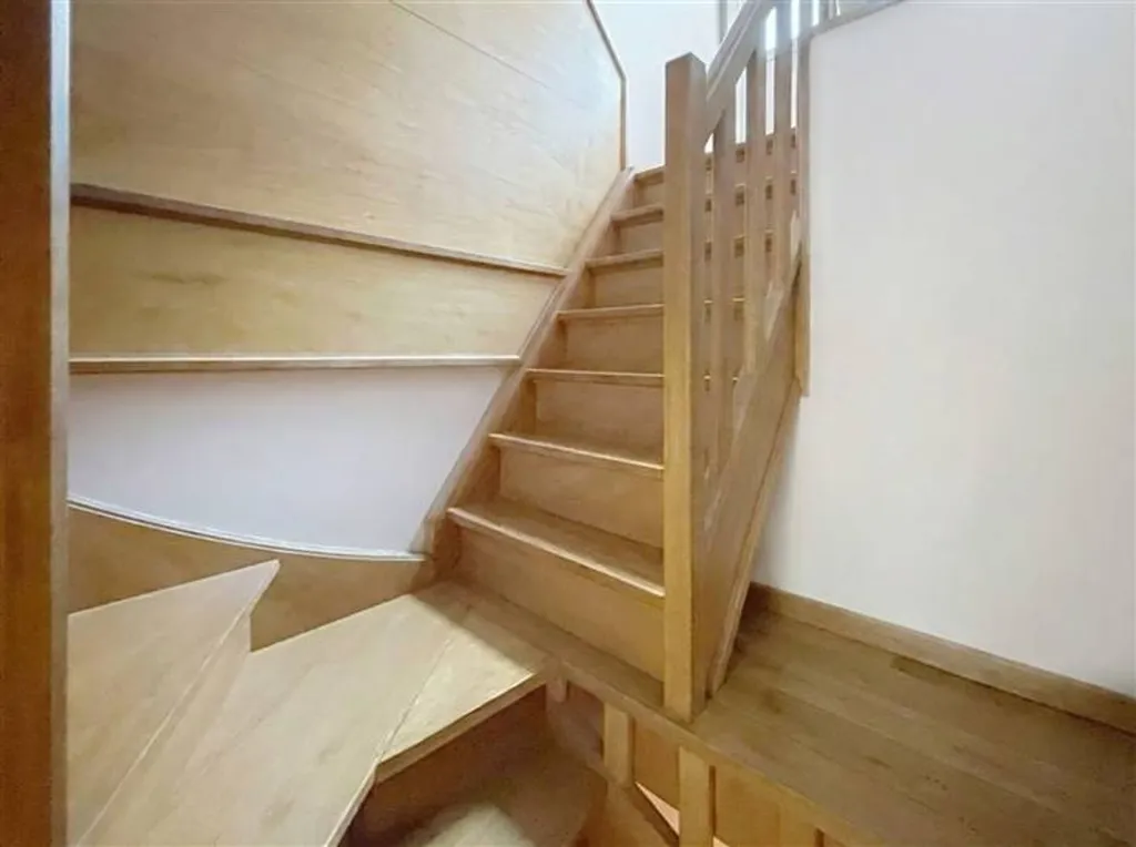 Pièces - Duplex avec Terrasse à Schaerbeek