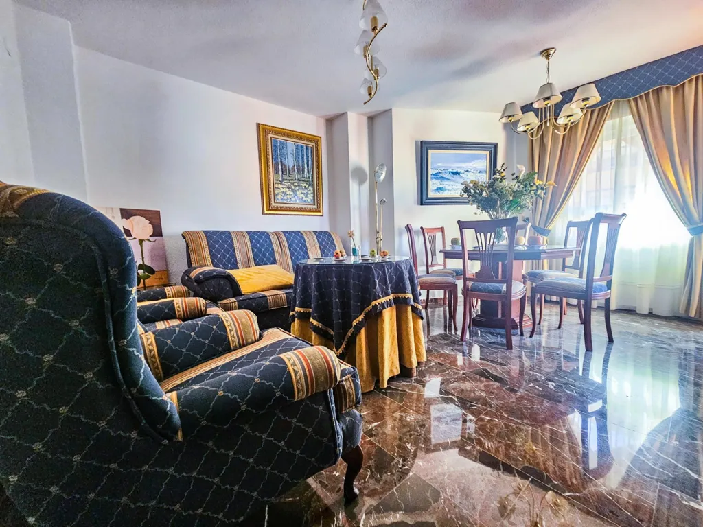 Salle à manger - VPO Flat with Pool in Bulevar, Jaén