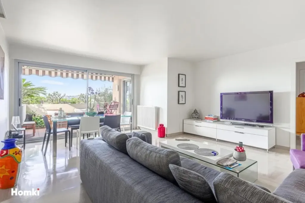 Elutuba - Renovated Apartment with Panoramic View in Nice