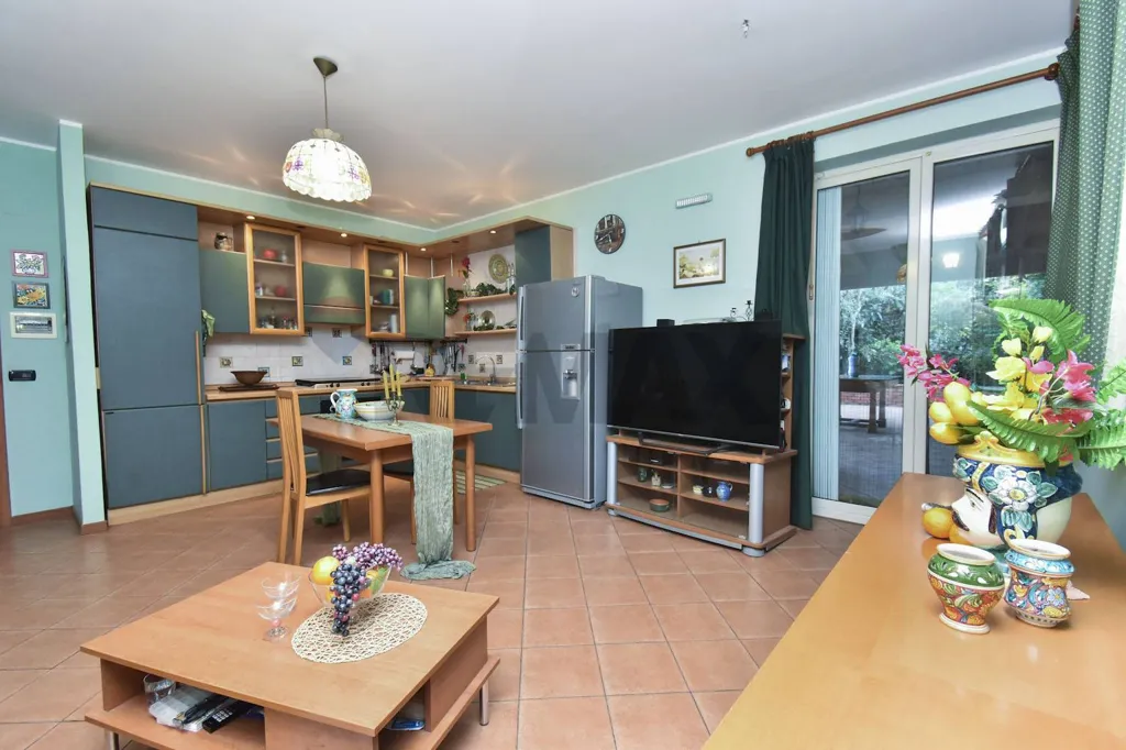 Maison 8 pièces à IT