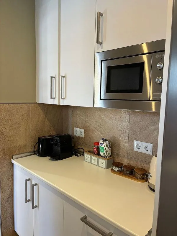 Köök - Beachfront Apartment with Pool in Playamar