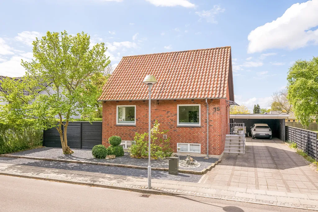 Välivaade - Modernised Villa with Functional Cellar in Skjern