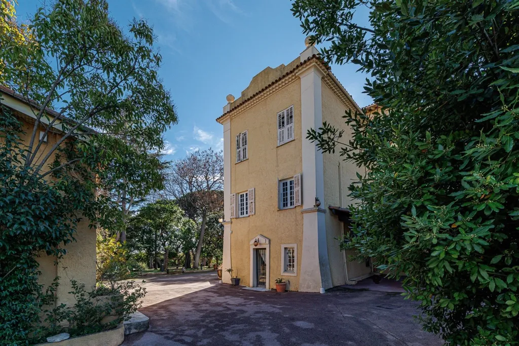 Exterior - Historic Estate with Panoramic Sea View in Fabron