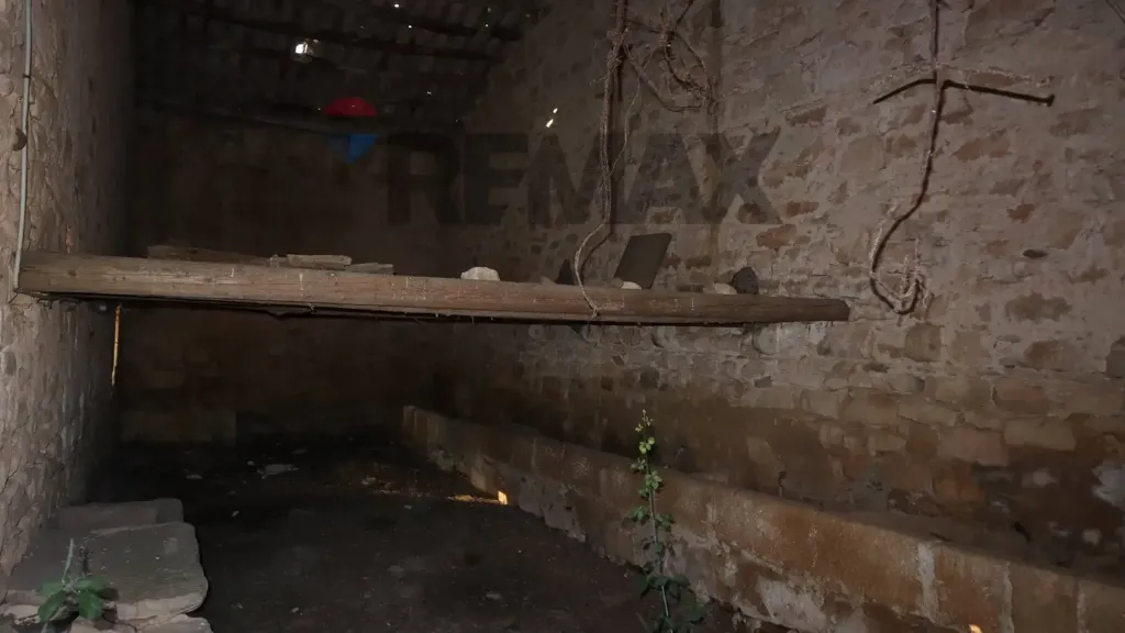 Pièces - Maison 10 pièces à IT