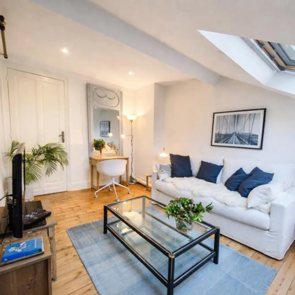 Séjour - Appartement Meublé avec Vue Nord à Woluwe-Saint-Pierre