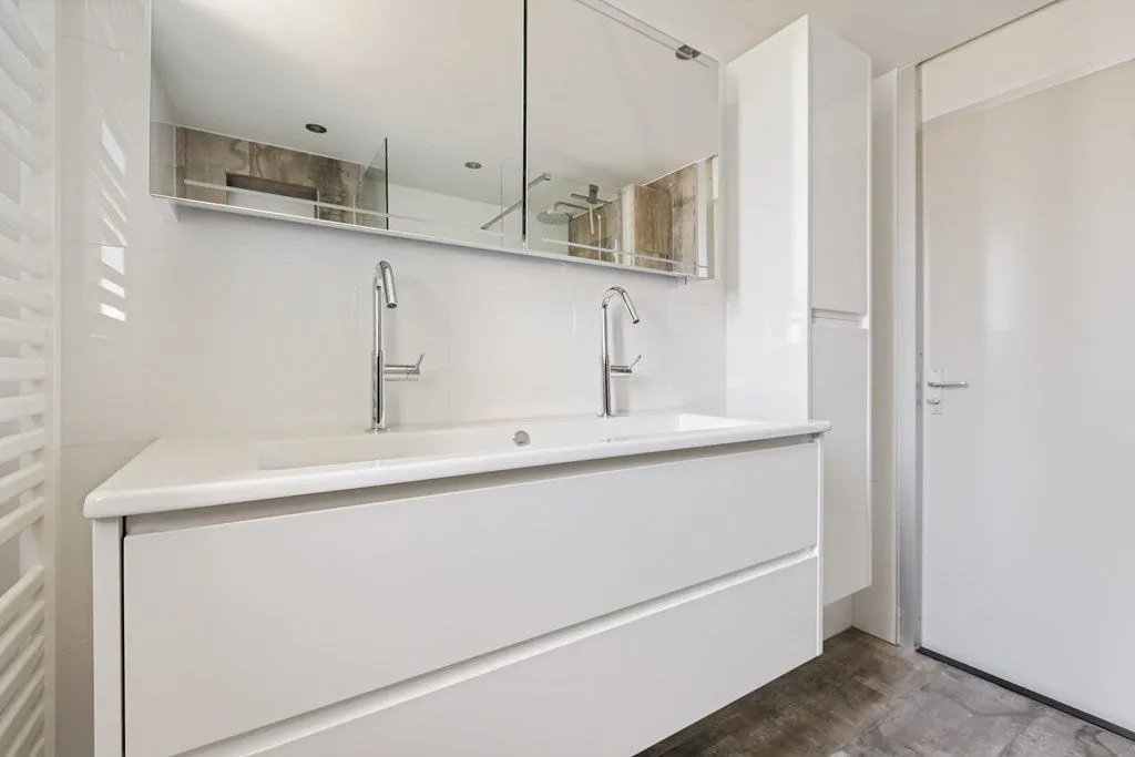 Salles de bain - Characterful Semi-Detached House with Garden in Eindhoven