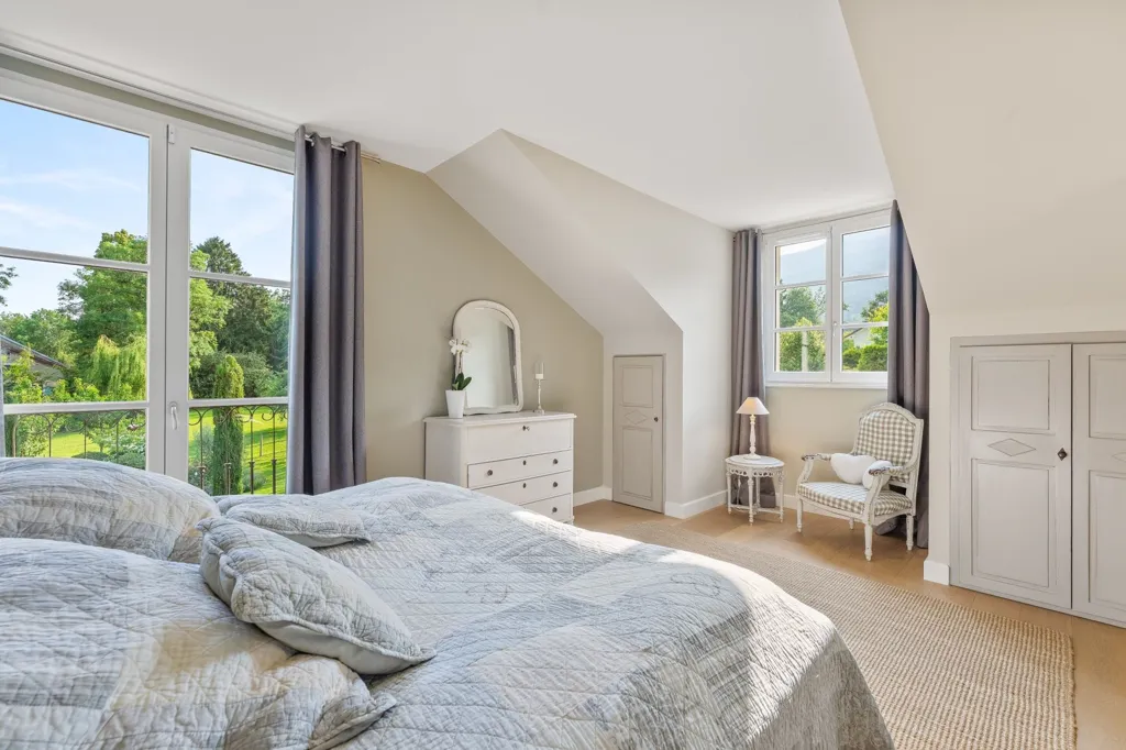 Bedrooms - Luxury House with Mont Blanc View near Geneva