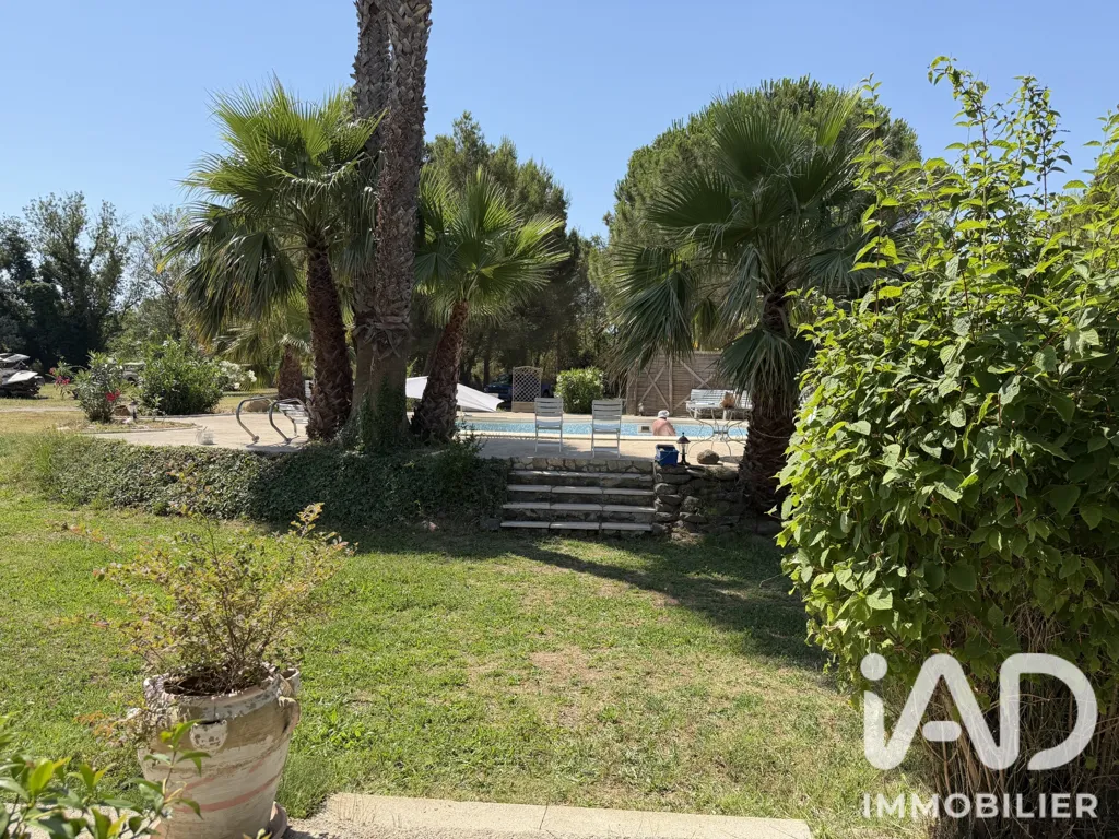 Garden - Renovated House with Pool in Agde