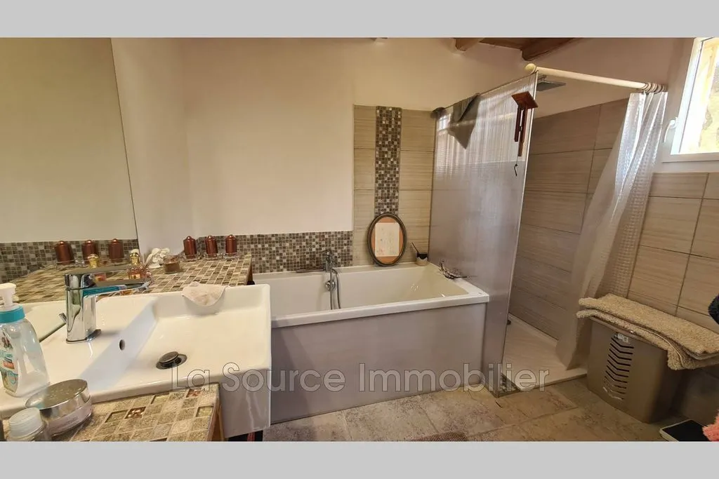 Salles de bain - Villa de Luxe avec Vue Panoramique à La Garde-Freinet