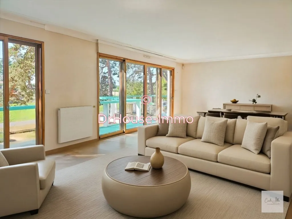 Séjour - Maison avec Terrasse et Jardin à Peschadoires