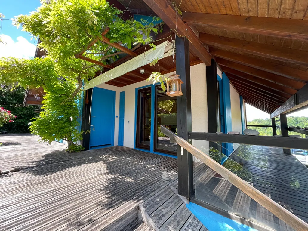 Terrasse - Maison T6 avec Sous-Sol Complet dans le Jardin à Besançon Bregille