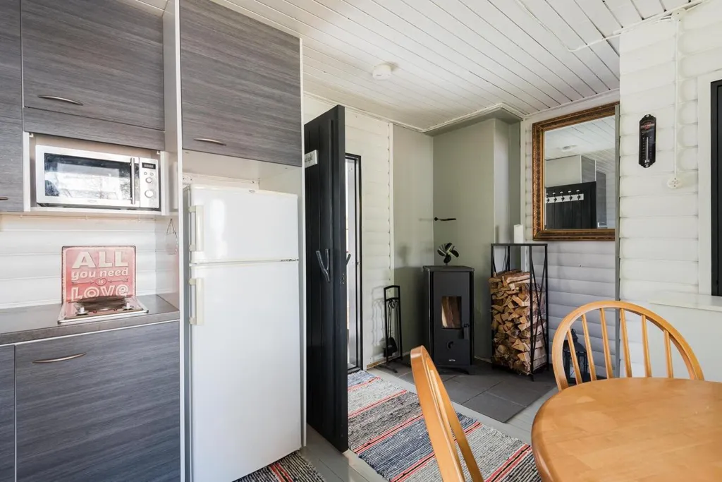 Cuisine - Cottage with Sauna and Lake View in Teisko