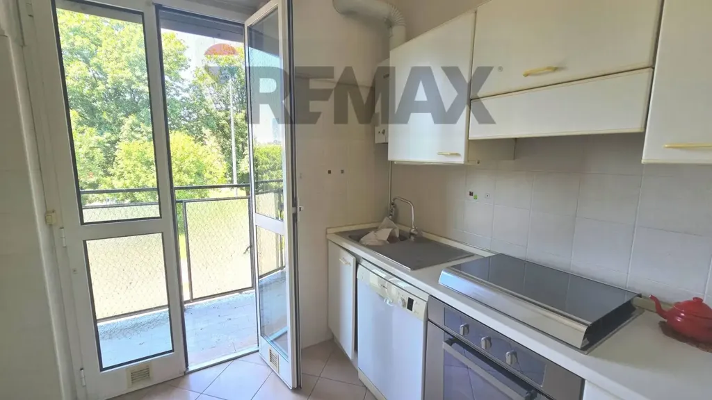Köök - Spacious Triplex with Balcony in Milan