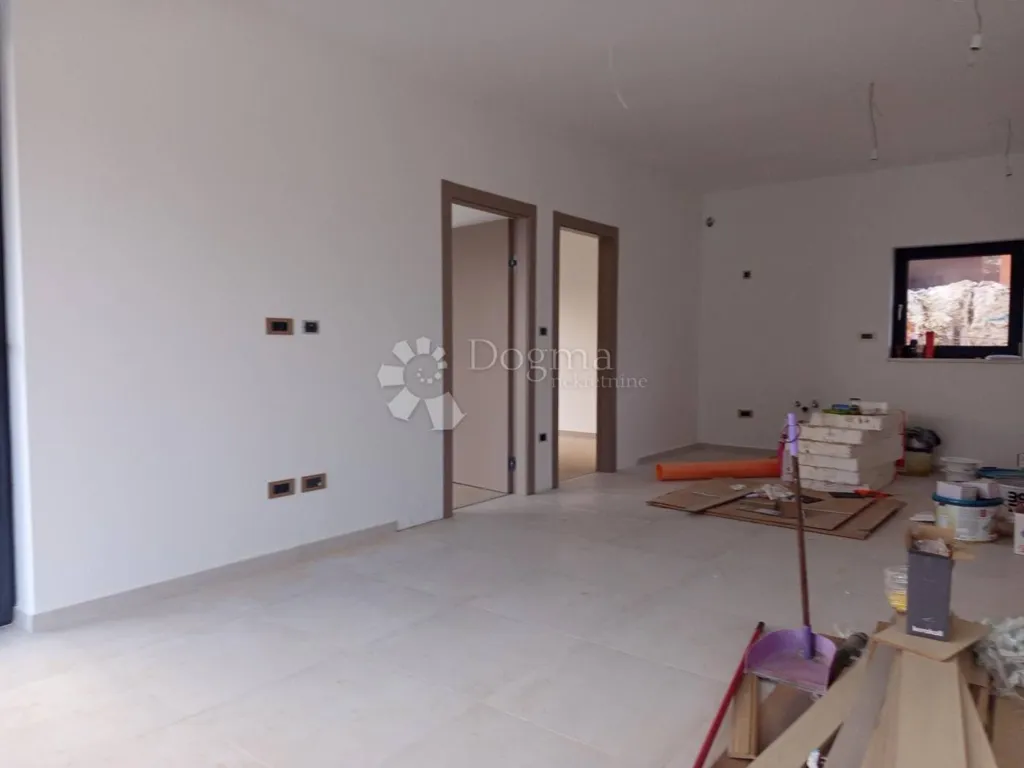 Rooms - Modern Ground Floor Apartment with Balcony in Medulin
