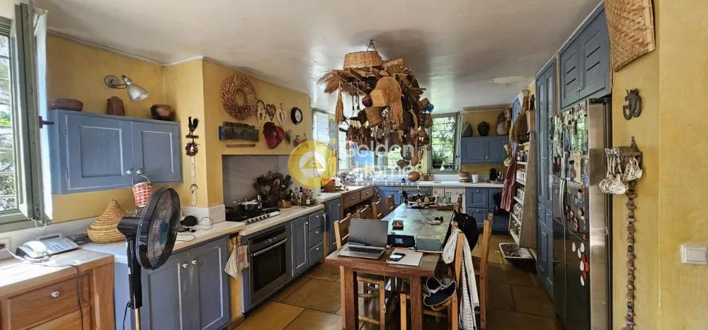 Cucina - Charming Villa with Garden in Várkiza