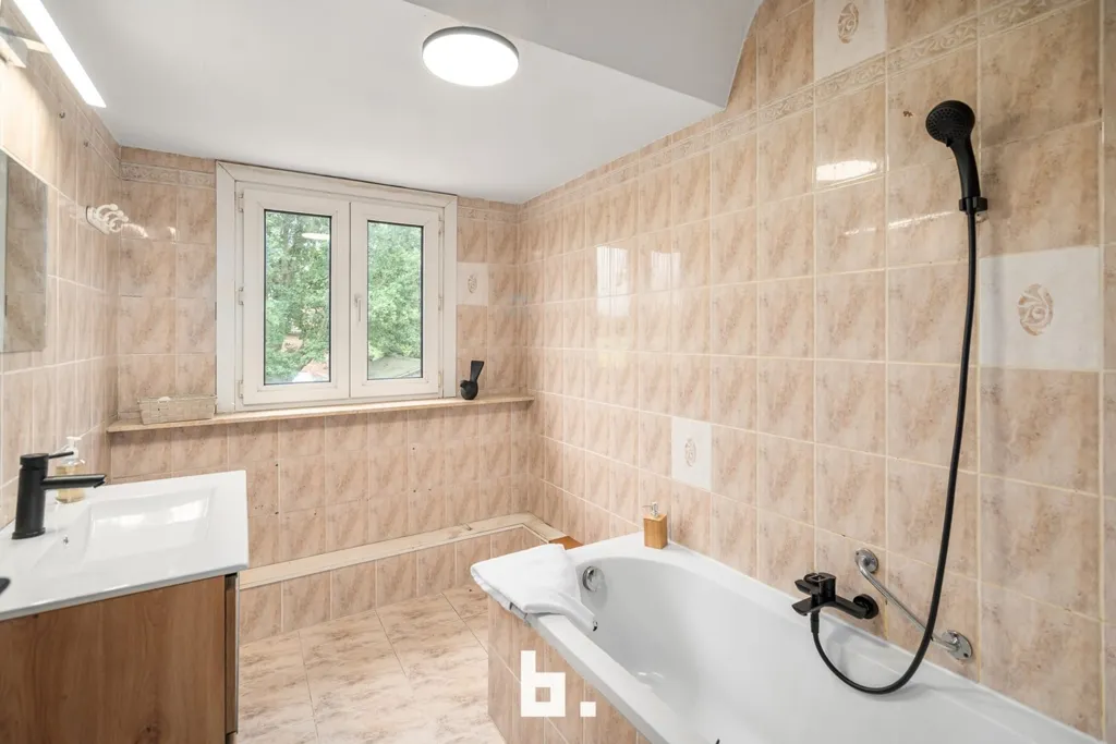 Vannitoad - Open Plan House with Garden in Meerbeke