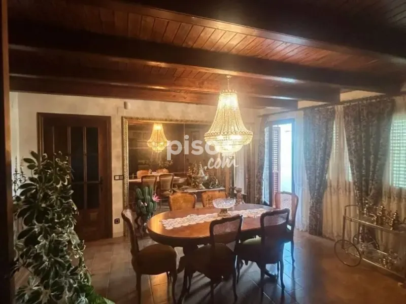 Söögituba - Chalet with Independent Apartment in Alentorn