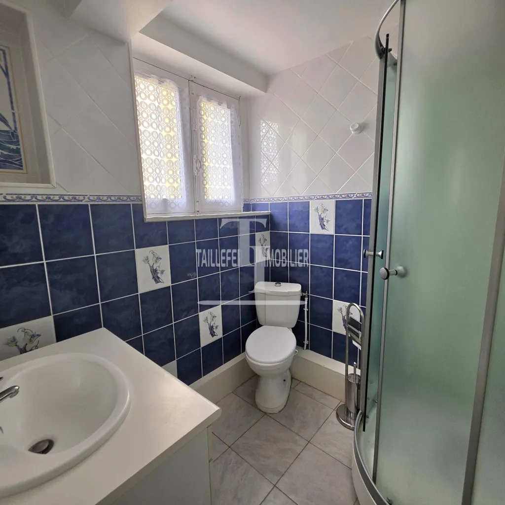 Salles de bain - Maison Loft Rénovée avec Terrasse à Boulazac