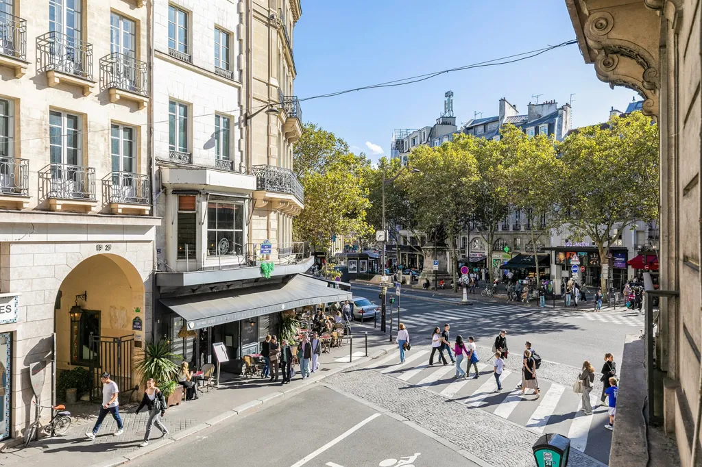 Välivaade - 4-Bed Apartment with Open View in Paris 6th