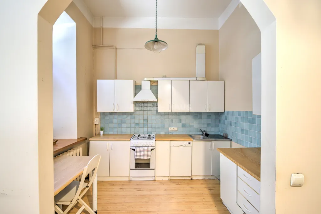 Cuisine - 4-Bedroom Apartment with Traditional Features in Vilnius