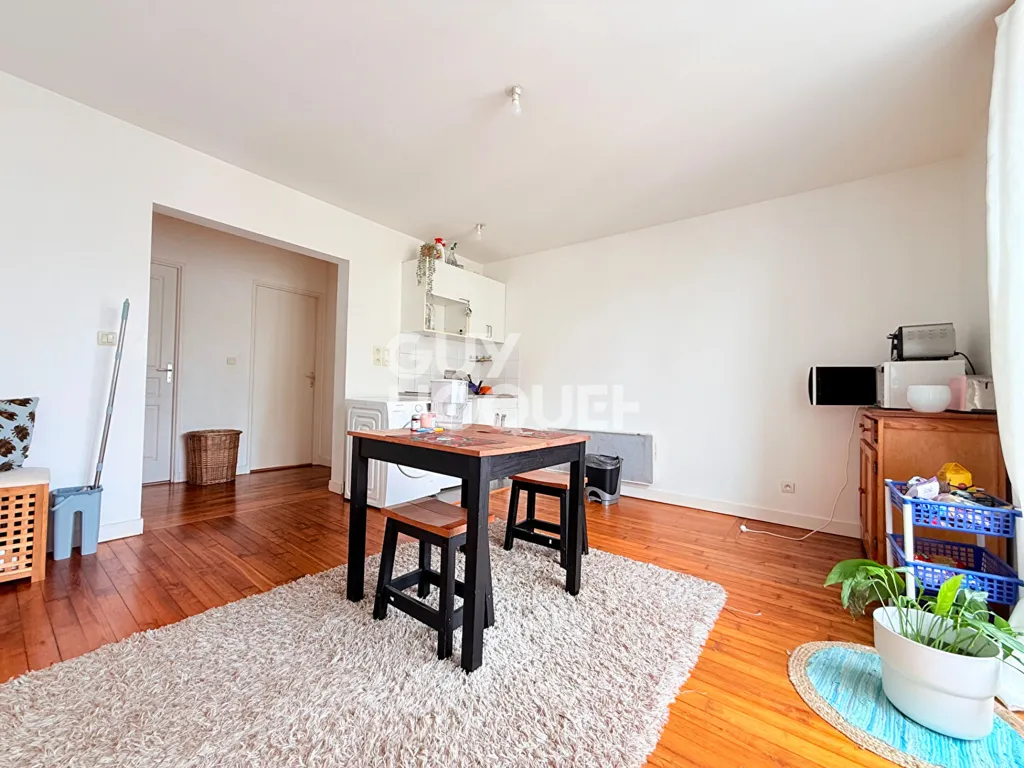 Living Room - 2-Bedroom Apartment in Brest City Centre