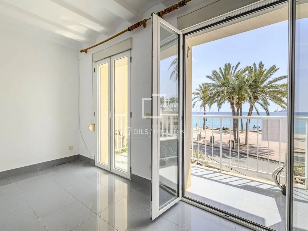 Rooms - 1-Bedroom Flat with Sea View in Javea