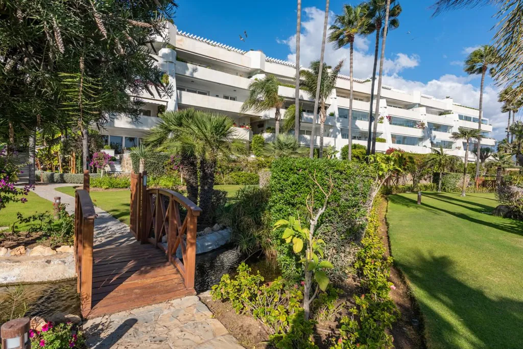 Jardin - Duplex Penthouse with Sea Views in Puerto Banús