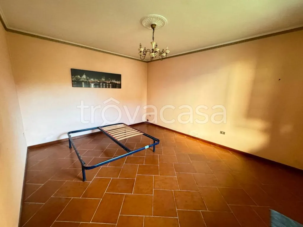 Magamistoad - Villa with Potential for Two Apartments in Boves