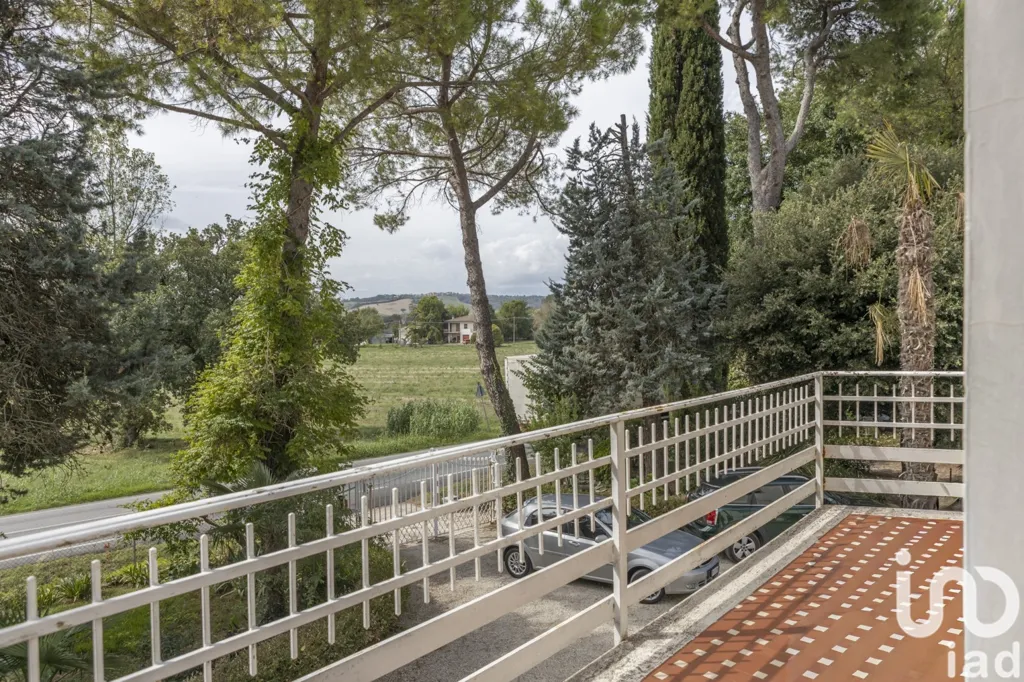 Balcon - Independent House with Balcony in Osimo