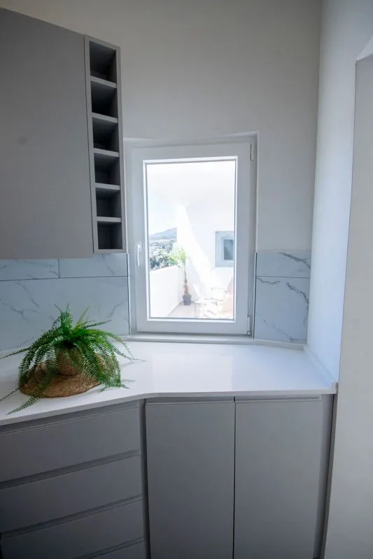 Cuisine - Reformed Apartment with Pool in Estepona West
