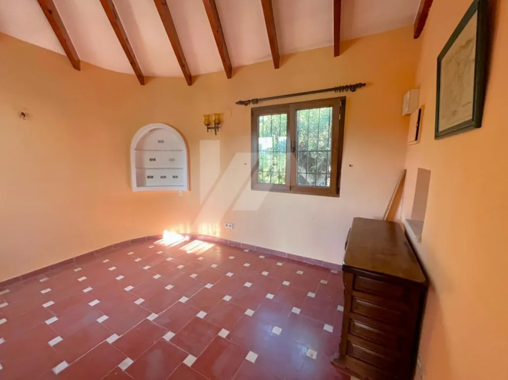 Pièces - Traditional Villa with Large Plot in Cala Advocat
