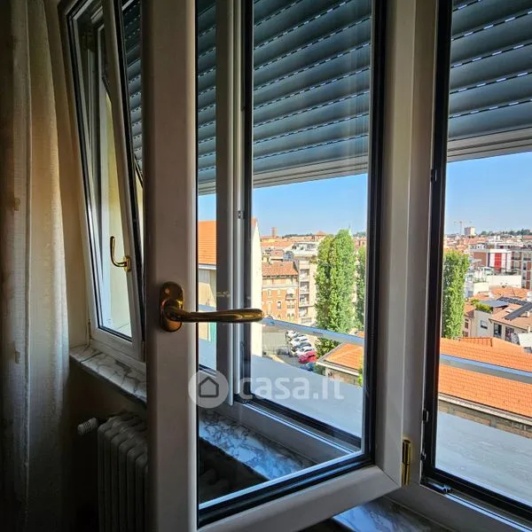 Toad - Central Penthouse with City View in Asti
