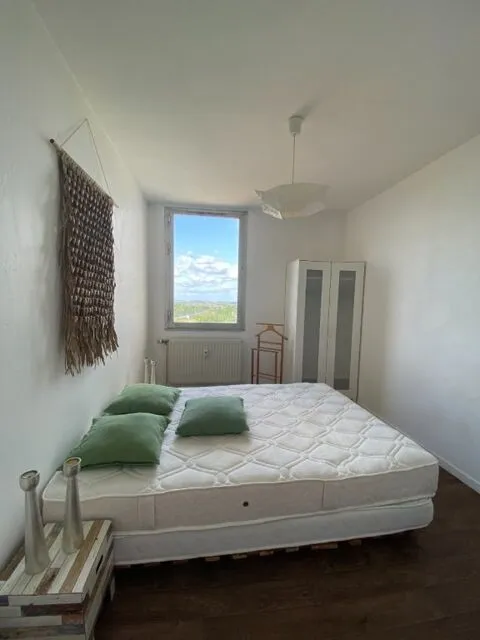 Magamistoad - Meubled Flat with City View in Lille