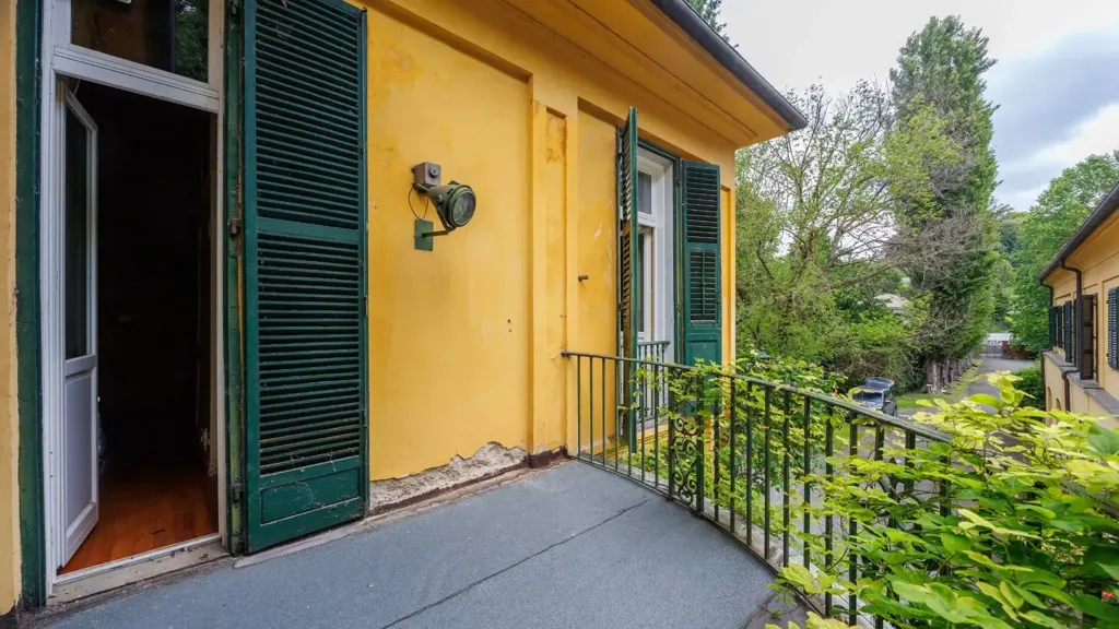 Balcon - Historic Apartment with Panoramic Terrace in Turin