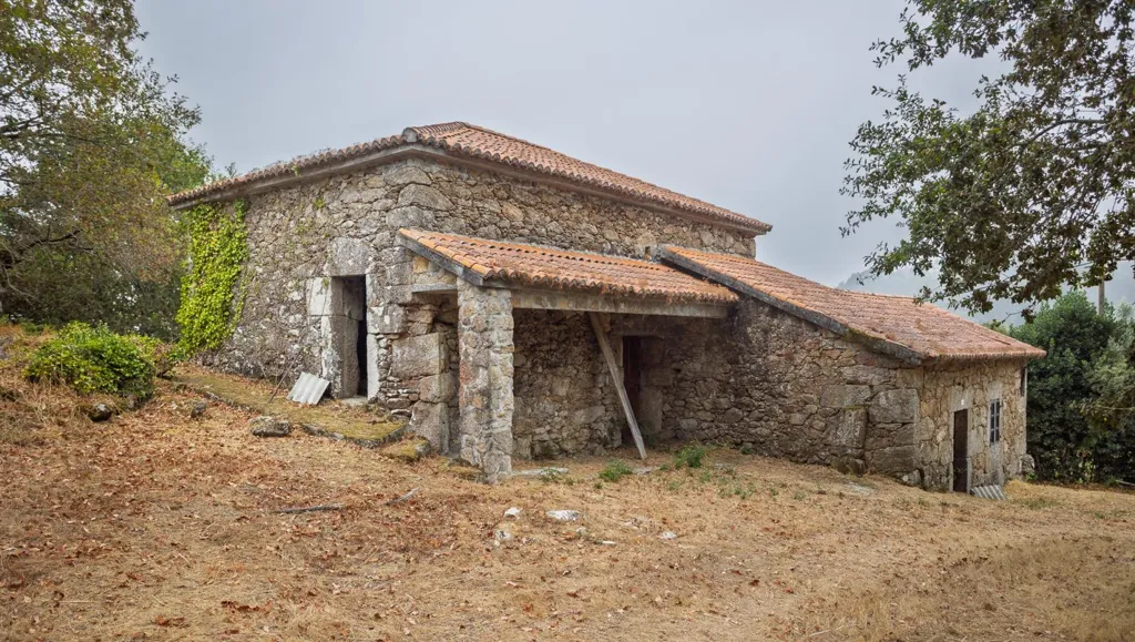 Esterno - Restoration Opportunity with Forest in Silleda