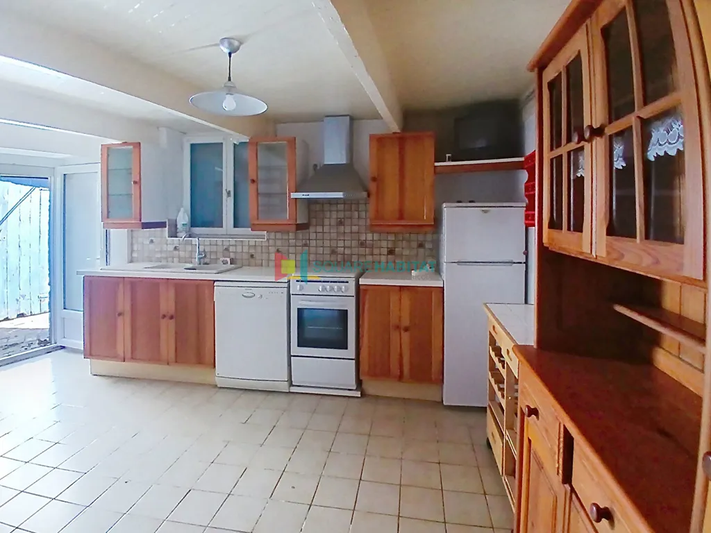 Cuisine - Maison en Pierres à Rénover au Bourg de Ploubazlanec