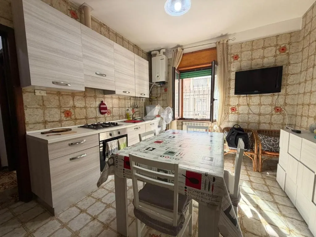 Salle à manger - Ground Floor Trilocale in University Area, Lecce
