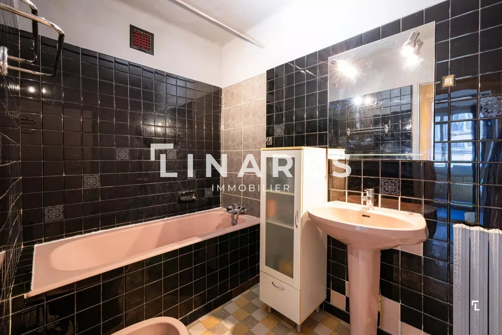 Salles de bain - Appartement T4 avec Loggia dans le 13ème arrondissement