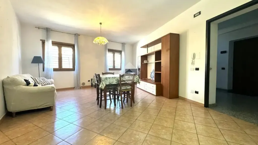 Söögituba - Ground Floor Trilocale with Parking in Tortolì