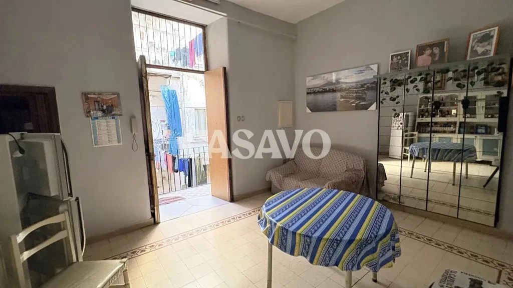 Salle à manger - Restored Apartment in Historic Centre, Naples