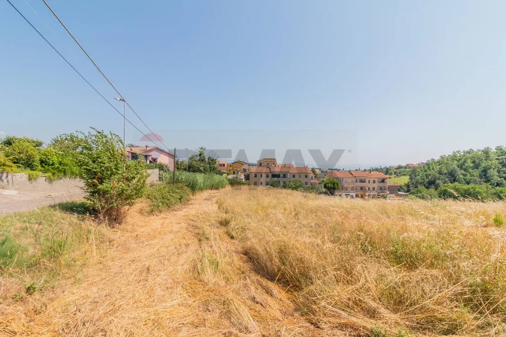 Aed - Buildable Land with Lake View in Montefiascone