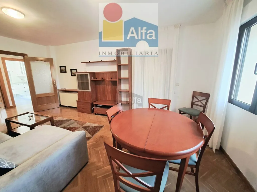 Söögituba - Apartment with Garage in Rural Area, Madrona