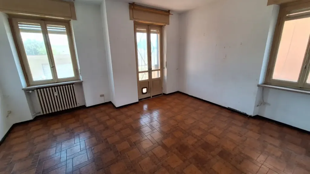 Pièces - Apartment with Balcony in Casale Monferrato