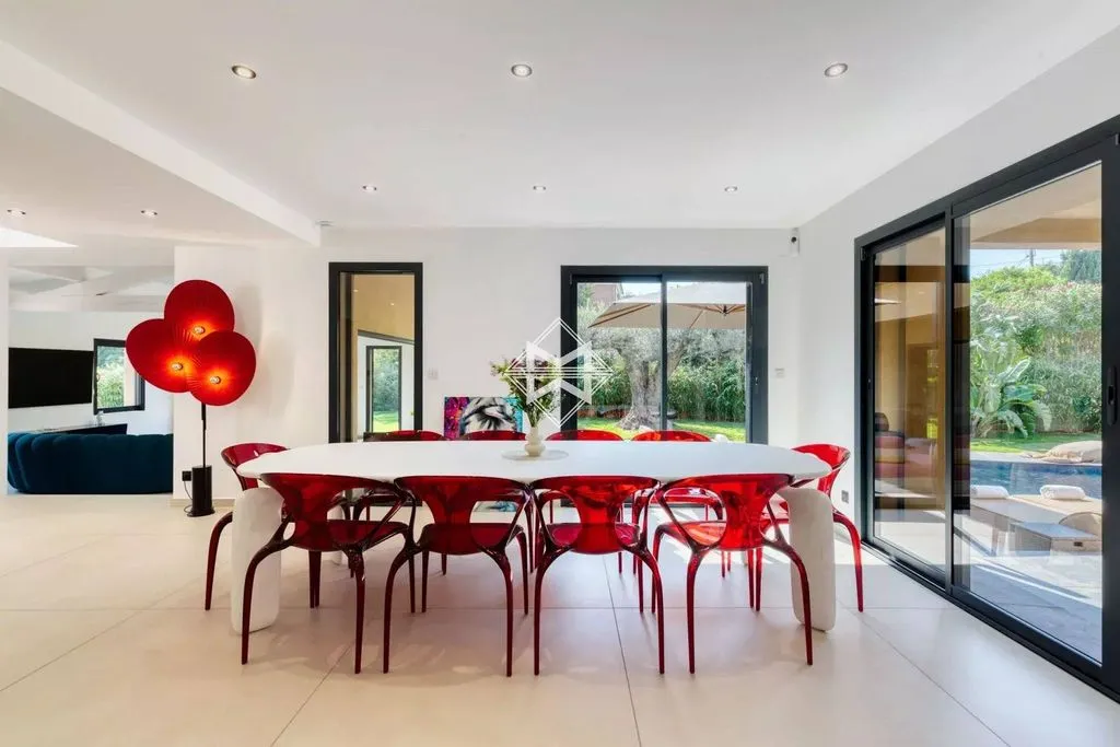 Sala da pranzo - Modern Villa with Pool in Saint-Tropez