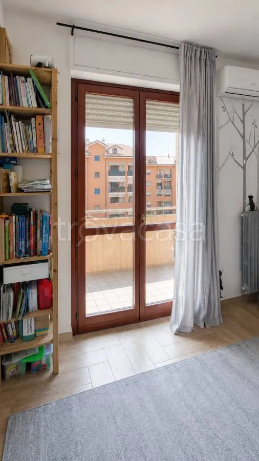 Elutuba - Bright Apartment with Balcony in Nichelino