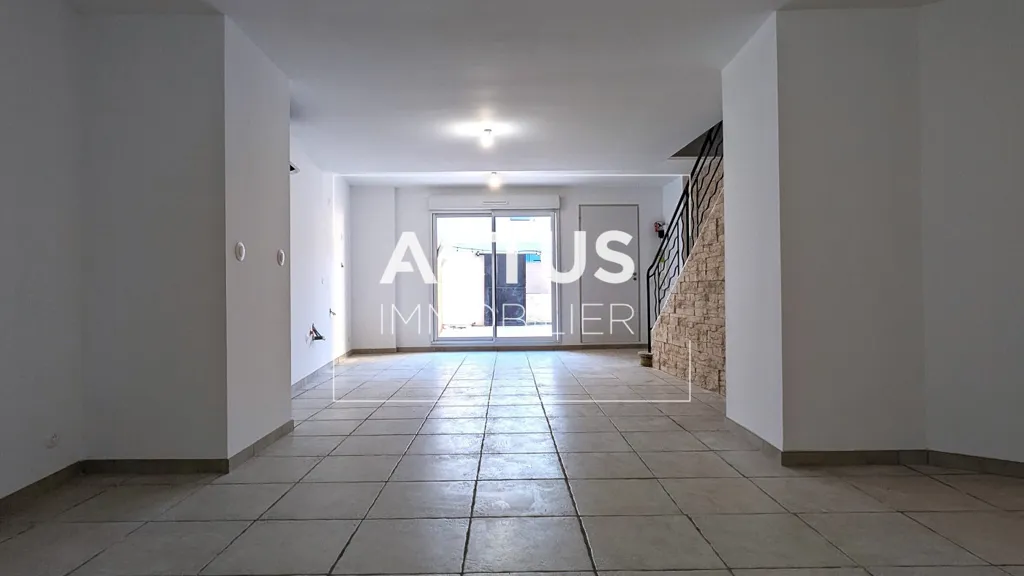 Ingresso - Renovated Village House with Courtyard in Eyragues