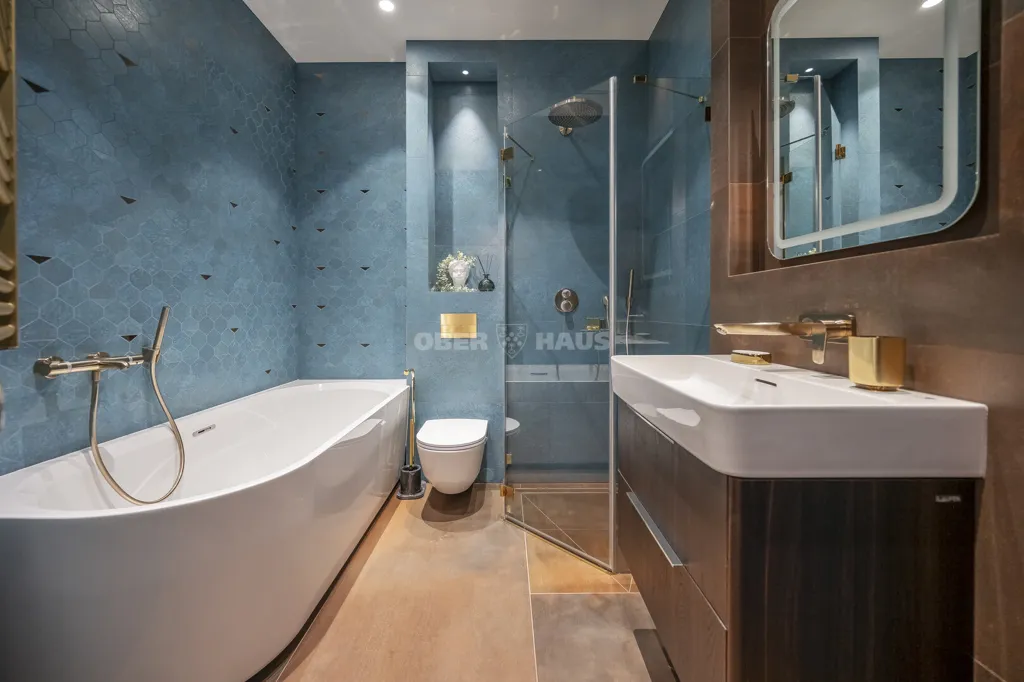 Salles de bain - 3-Bedroom Apartment with Park View in Vilnius