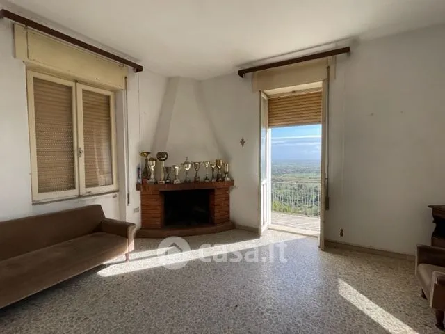 Séjour - Ground Floor Apartment with Garden in Macomer