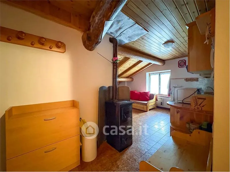 Séjour - Mountain View Apartment with Private Garage in Campodolcino