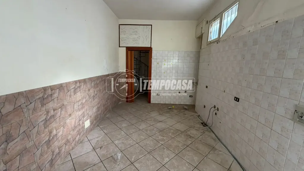 hallway_entrance
